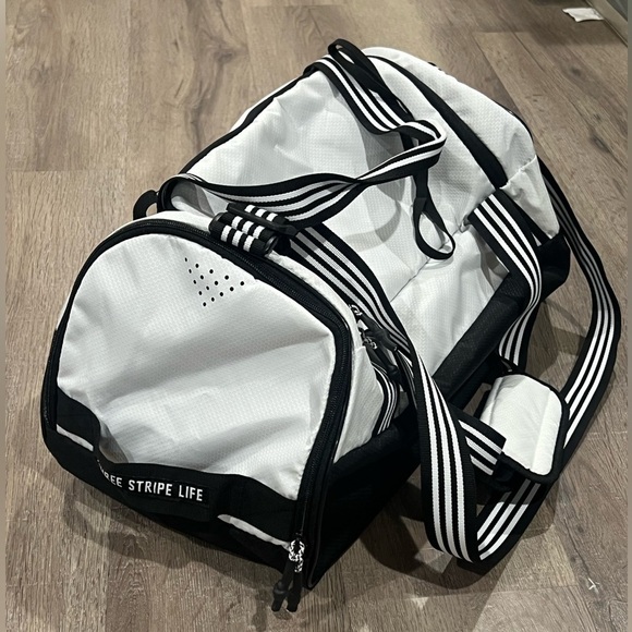 Adidas Three Stripe Life Classic Duffle Travel Bag Soccer Golf Shoe Compartment - Picture 3 of 8